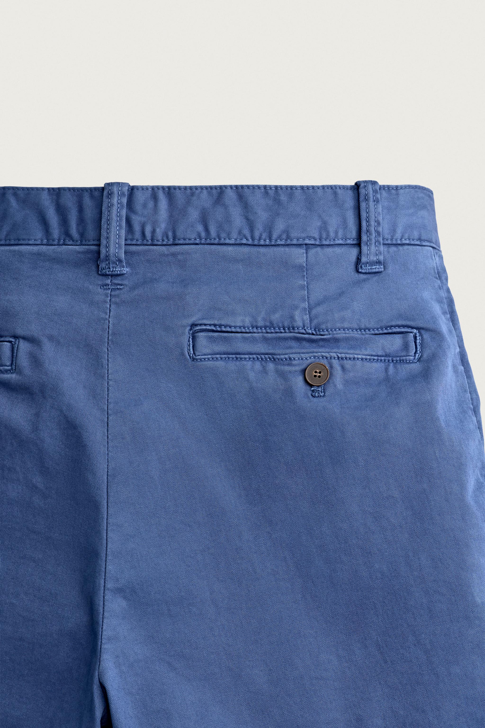 REGULAR FIT CHINO SHORTS